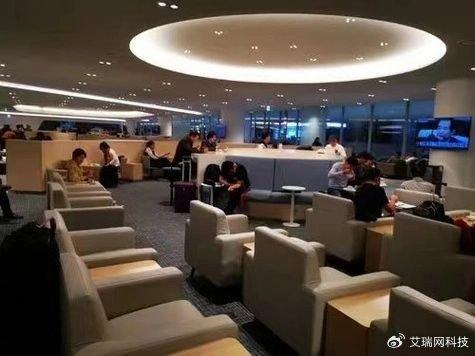 机场里的“温柔庇护所”新葡京四季贵宾服务：(图1)